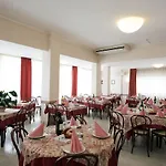 Hotel Seven