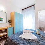Otel Seven 3*