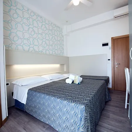 Seven Szálloda Rimini