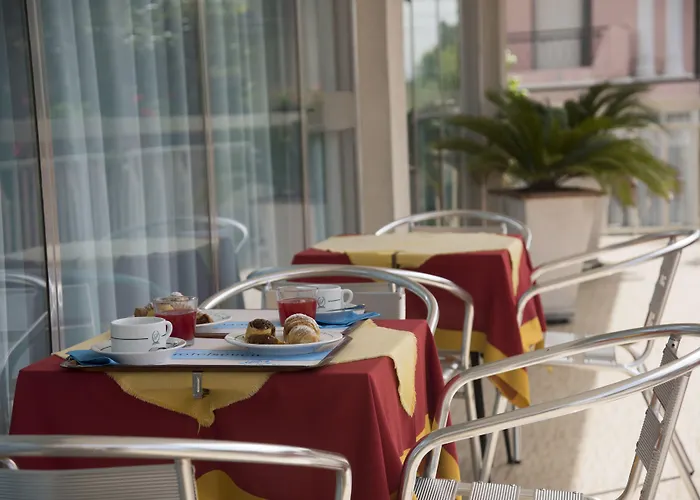 Hotel Seven 3*