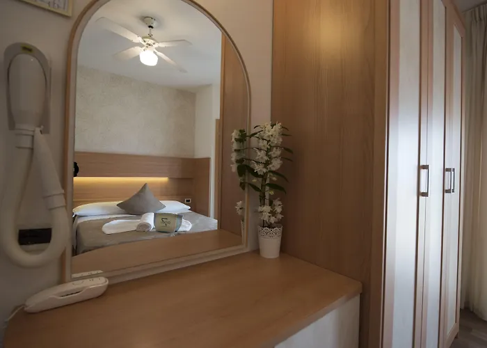 Hotel Seven